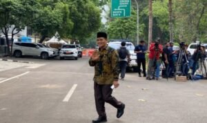 670e2d203c8ba-politikus-partai-gerindra-muhammad-syafi-i-sambangi-rumah-prabowo-subianto_665_374