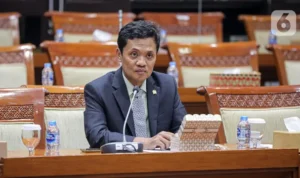 016962100_1688451308-20230704-Wakil-Ketua-Komisi-III-DPR-Habiburokhman-Faizal-4
