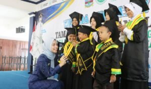 bupati-serang-ratu-zakiyah-orang-tua-madrasah-pertama-bagi-anak_1780893917