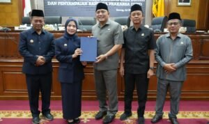 raperda-penataan-ruang-dan-aset-daerah-harus-berjalan-terbuka_1792979673